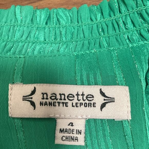 NWT Nanette by Nanette Lepore Shadow Stripe Long Sleeve Smocked Dress in Green. - Picture 6 of 9